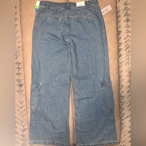 Tinseltown Juniors Low Rise Cargo Jeans - NWT - Size 9 - Picture 5 of 5